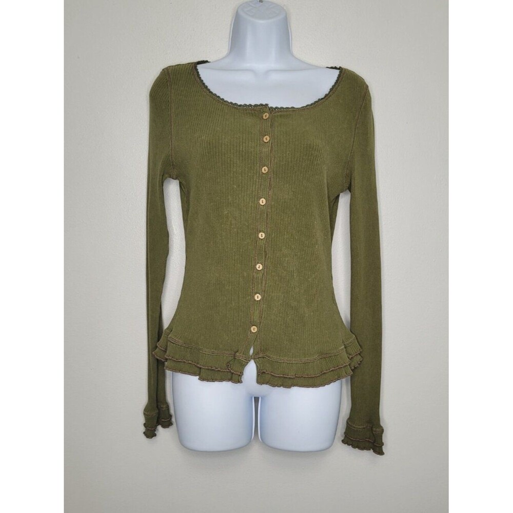 Green ribbed long sleeve goblincore woodsy grunge ruffle button front size med